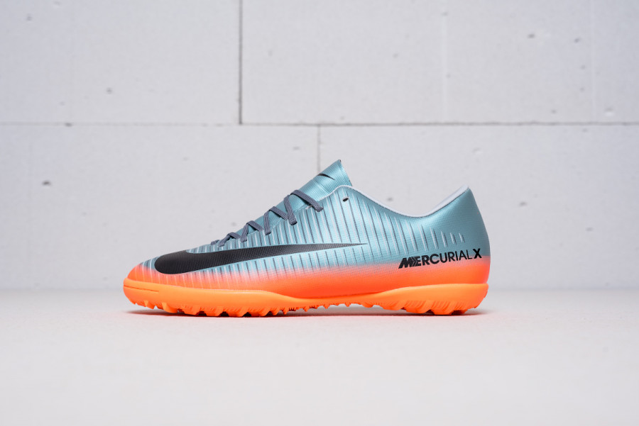 Футбольная обувь Nike Mercurial Victory VI CR7 TF