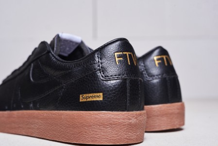 Кроссовки Nike SB Blazer Low GT x Supreme