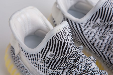 Кроссовки Adidas Yeezy 350 boost