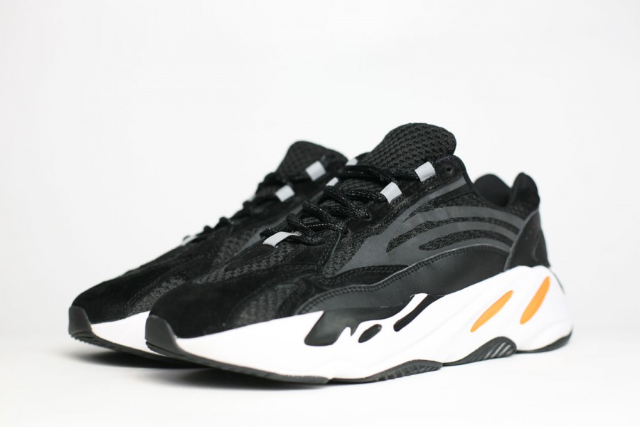 кроссовки Adidas Yeezy Boost 700 Black / White