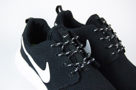 кроссовки Nike Roshe Run Wmns Black / White