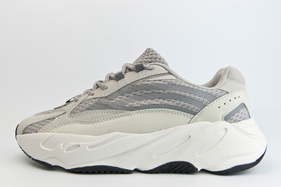 кроссовки Adidas Yeezy Boost 700 v2 Static