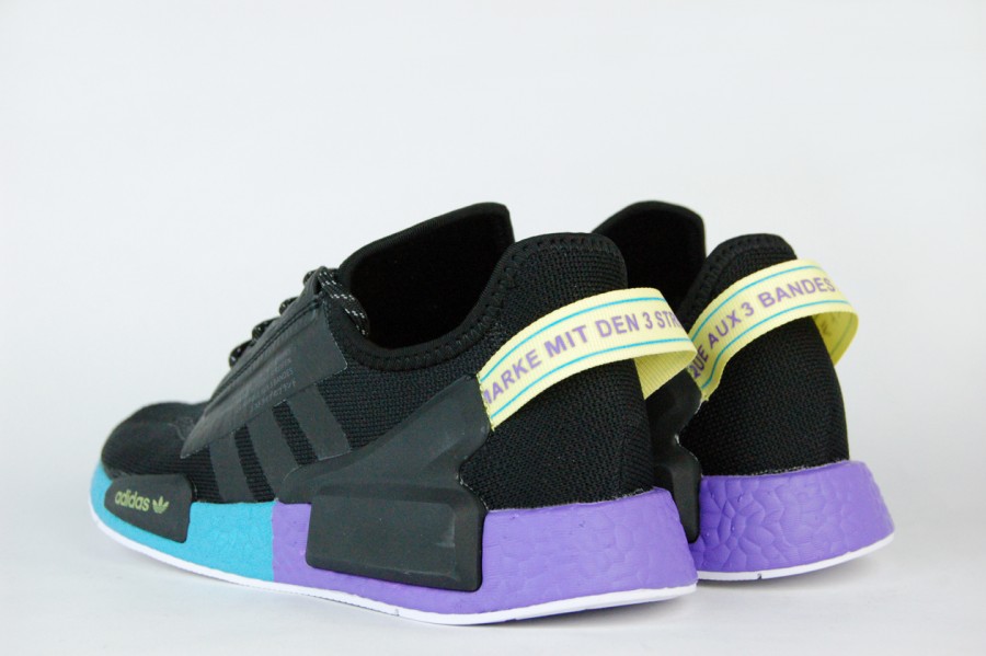 Кроссовки Adidas NMD R1 V2 Wmns Black / Blue