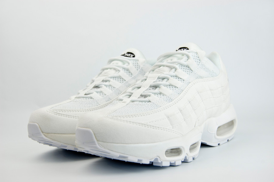 кроссовки Nike Air Max 95 Wmns Triple White