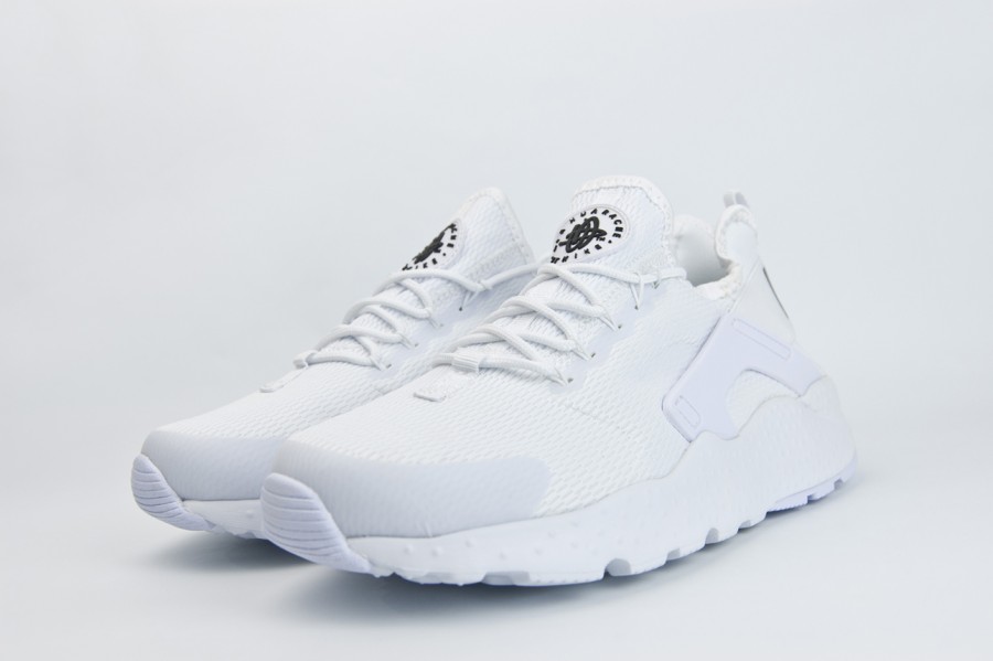 кроссовки Nike Huarache Run Ultra Wmns Triple White
