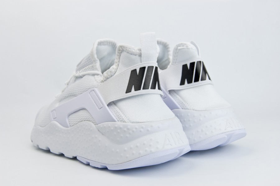 кроссовки Nike Huarache Run Ultra Wmns Triple White