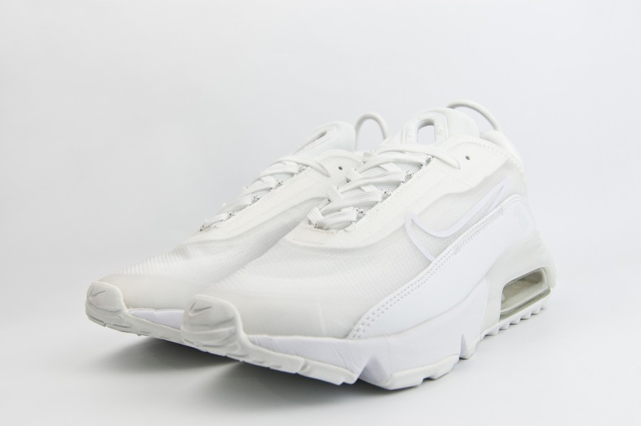 кроссовки Nike Air Max 2090 Wmns Triple White