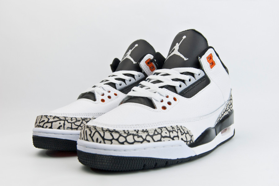 Кроссовки Nike Air Jordan 3 Wmns White / Black