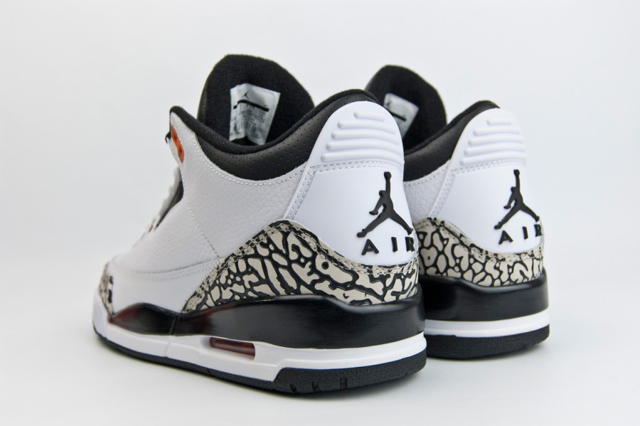 Кроссовки Nike Air Jordan 3 Wmns White / Black