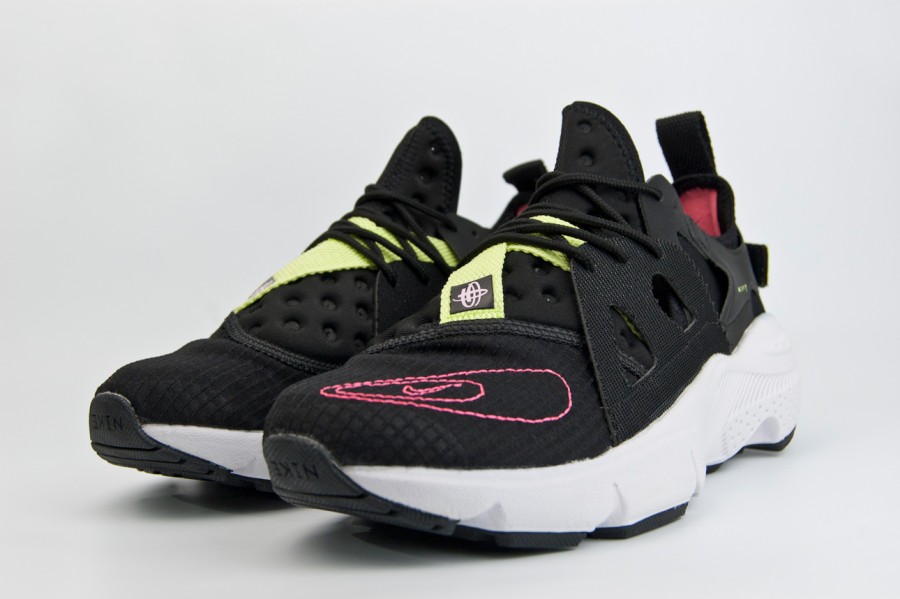 кроссовки Nike Air Huarache Type Black / Green