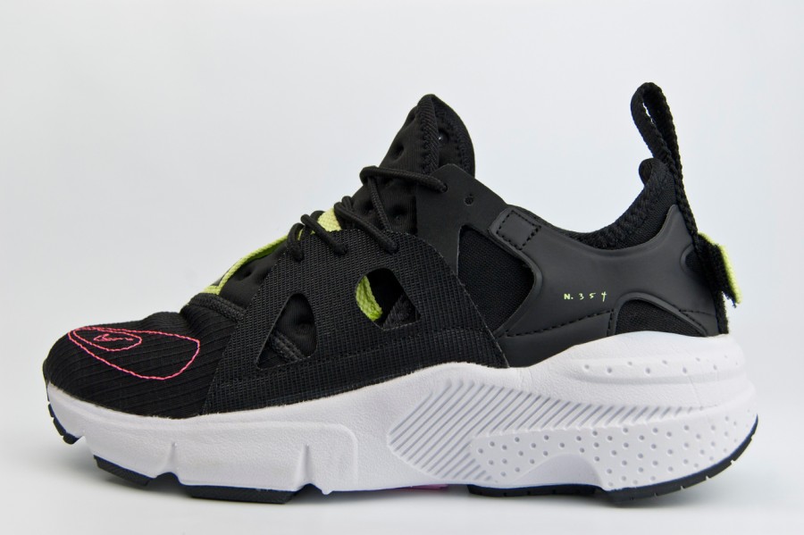 кроссовки Nike Air Huarache Type Black / Green