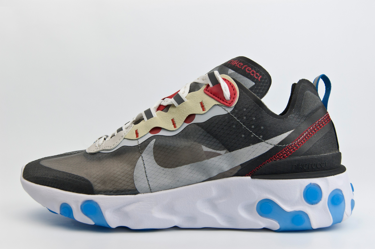 nike react element black and blue