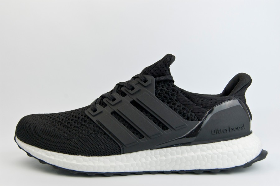 кроссовки Adidas Ultraboost 4.0 Black / White