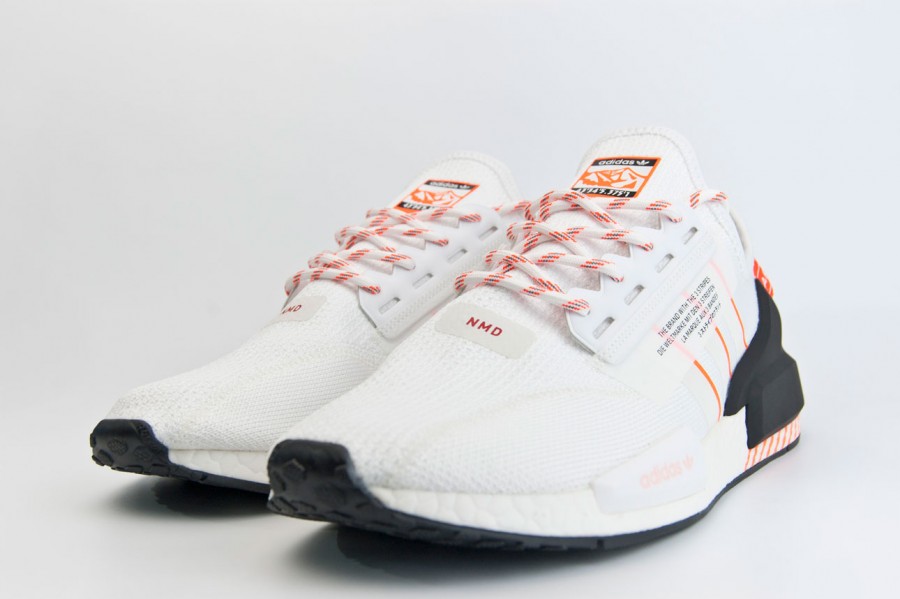 кроссовки Adidas NMD R1 V2 White / Orange