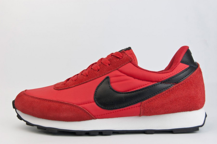 кроссовки Nike DayBreak Red / Black