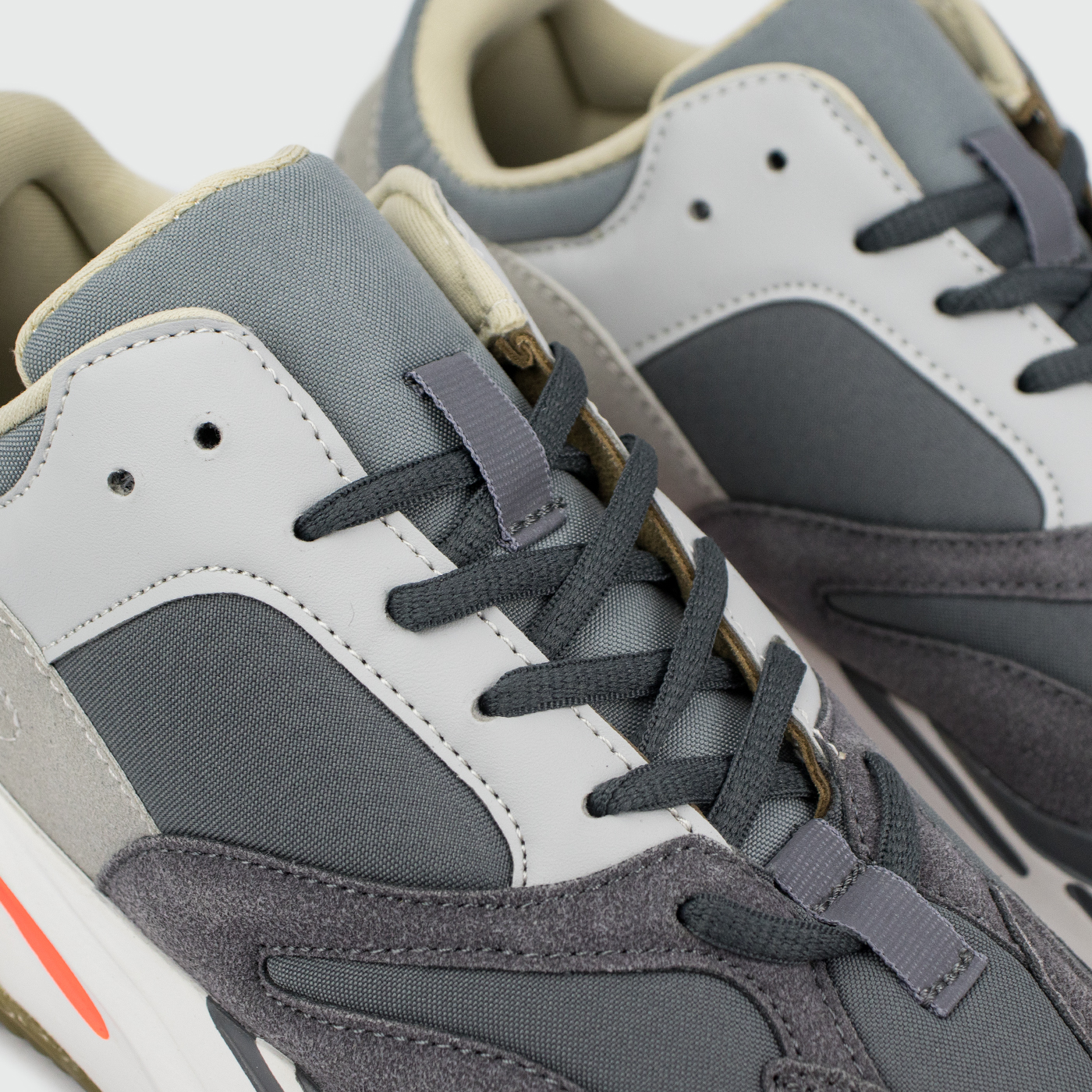 Кроссовки Adidas Yeezy Boost 700 Magnet
