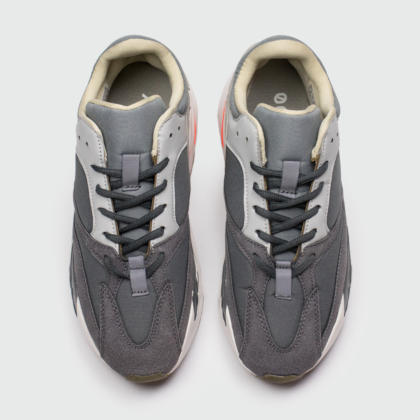 Кроссовки Adidas Yeezy Boost 700 Magnet