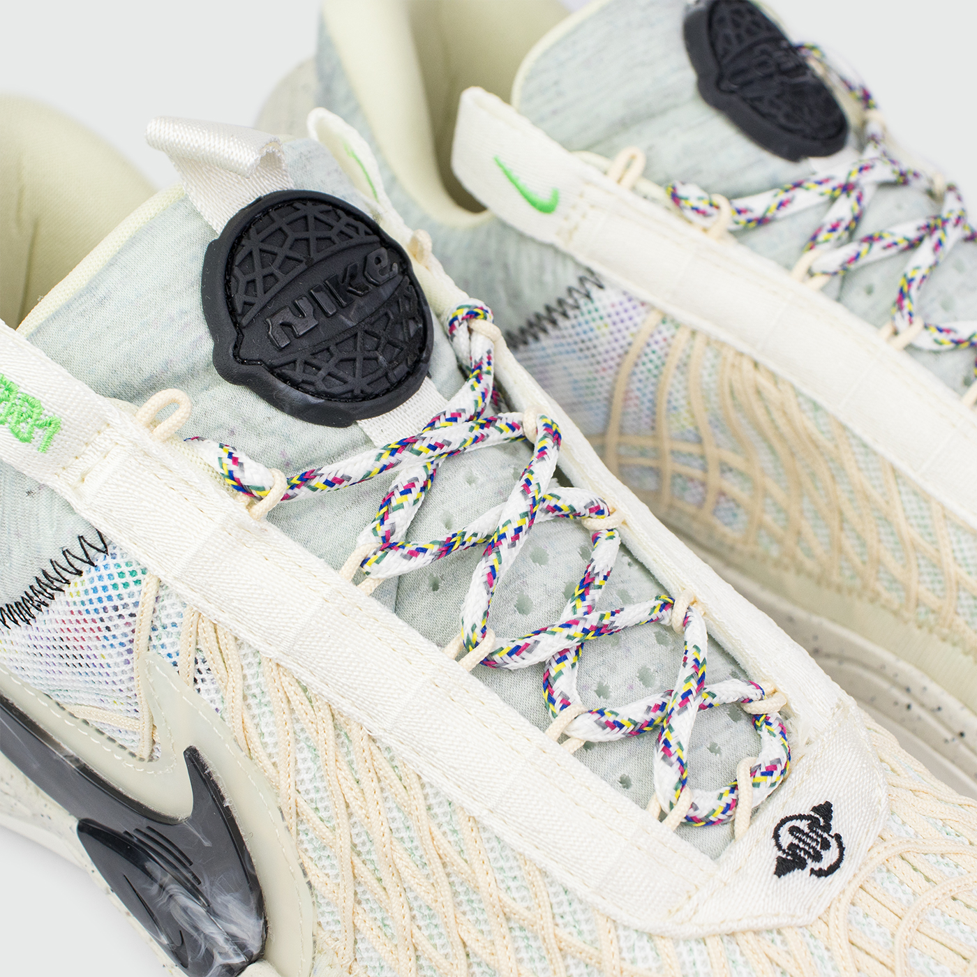 Кроссовки Nike Cosmic Unity Light Grey Кроссовки Nike Cosmic Unity Light Grey