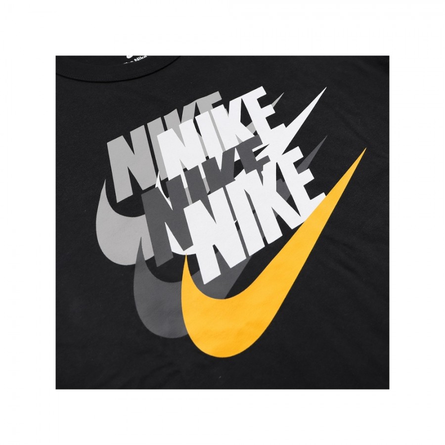 футболка Nike DV3317-010