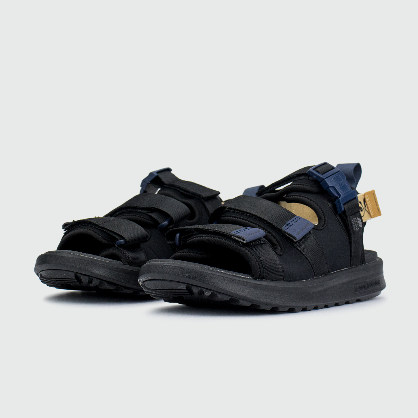 Сандалии New Balance 750 Black Gold Сандалии New Balance 750 Black Gold