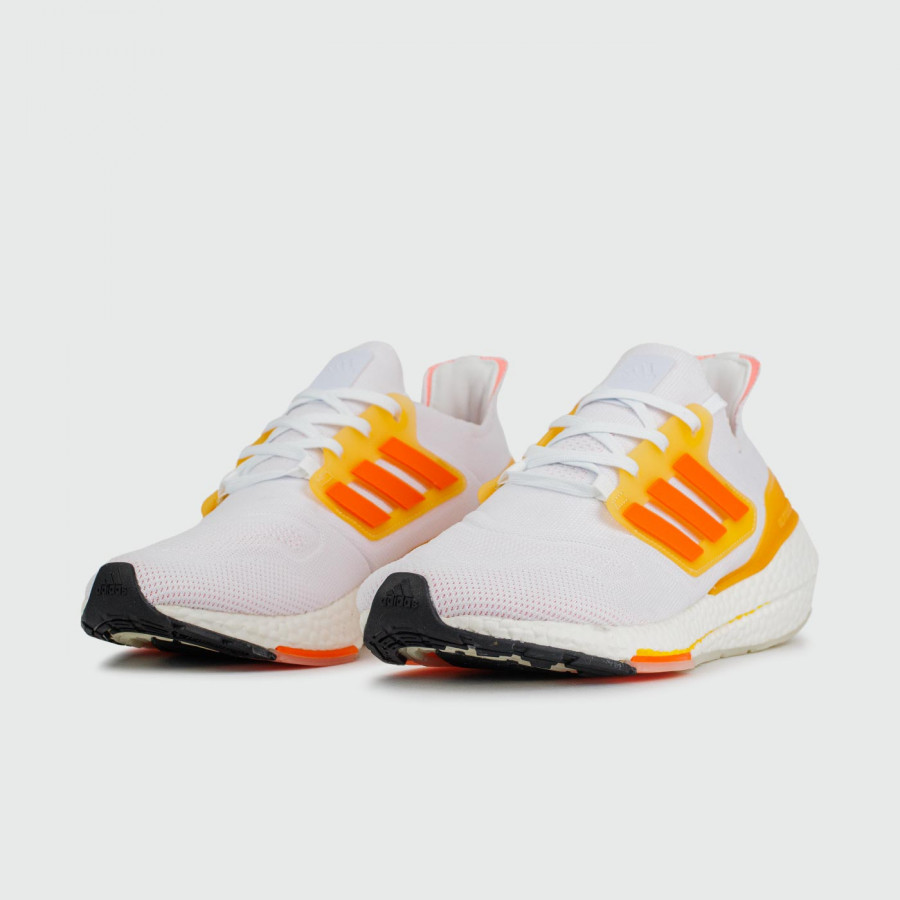 кроссовки Adidas Ultraboost 22 White Orange