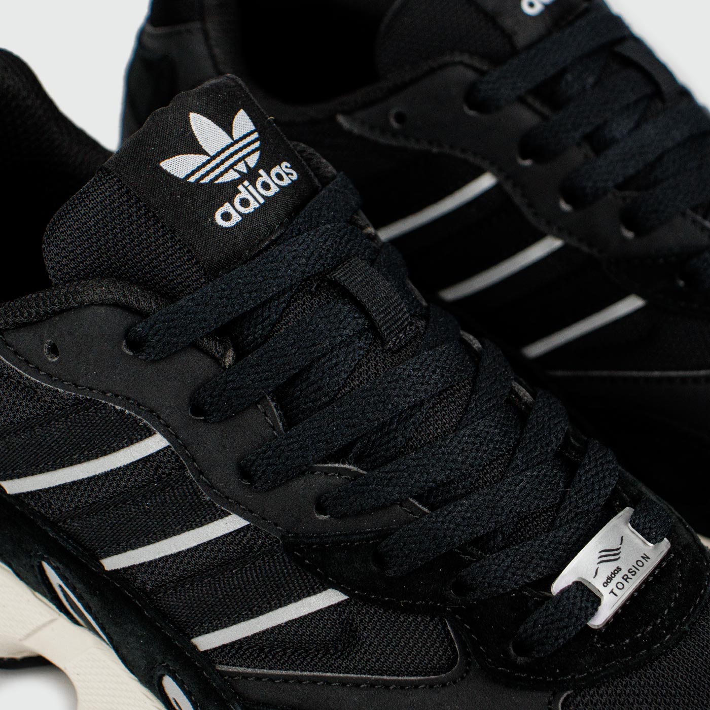Кроссовки adidas TORSION SUPER Black / White