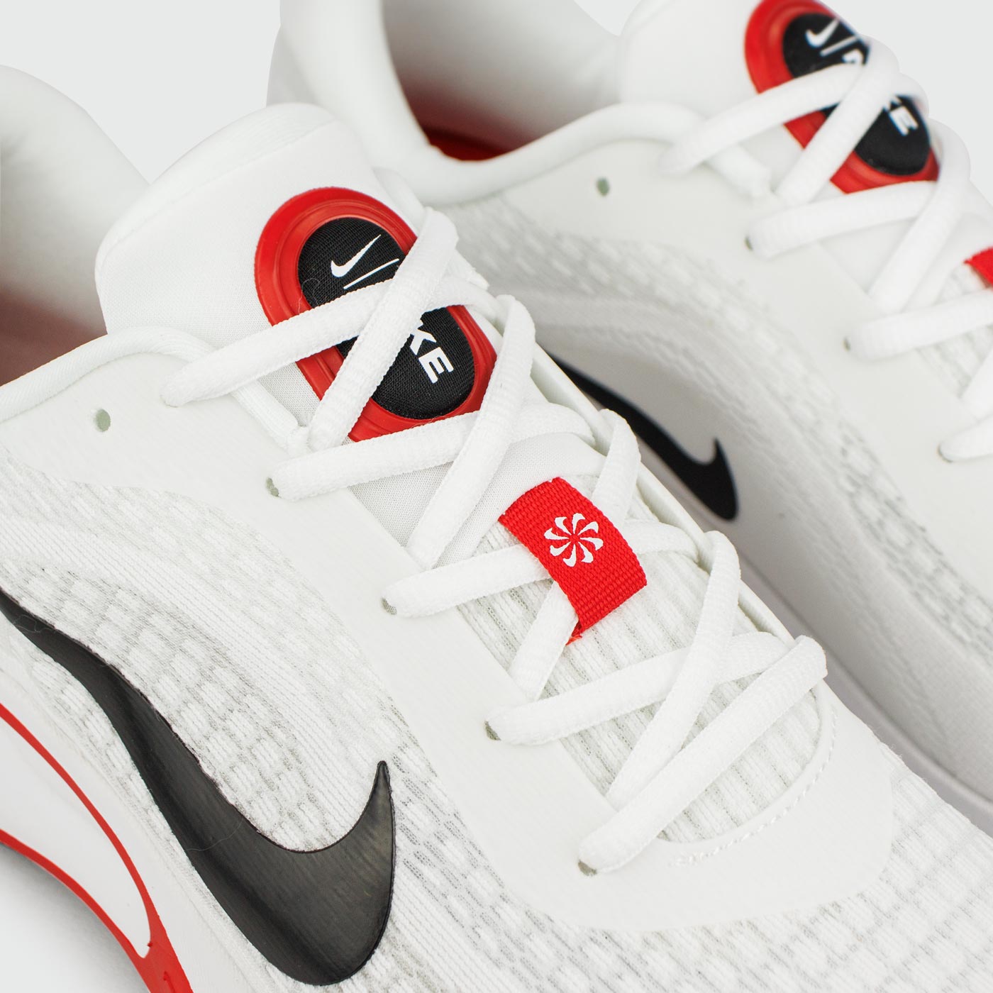 Кроссовки Nike Journey Run White Red