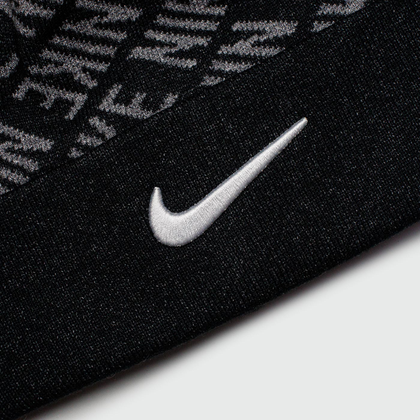 Шапка Nike Black Pupm