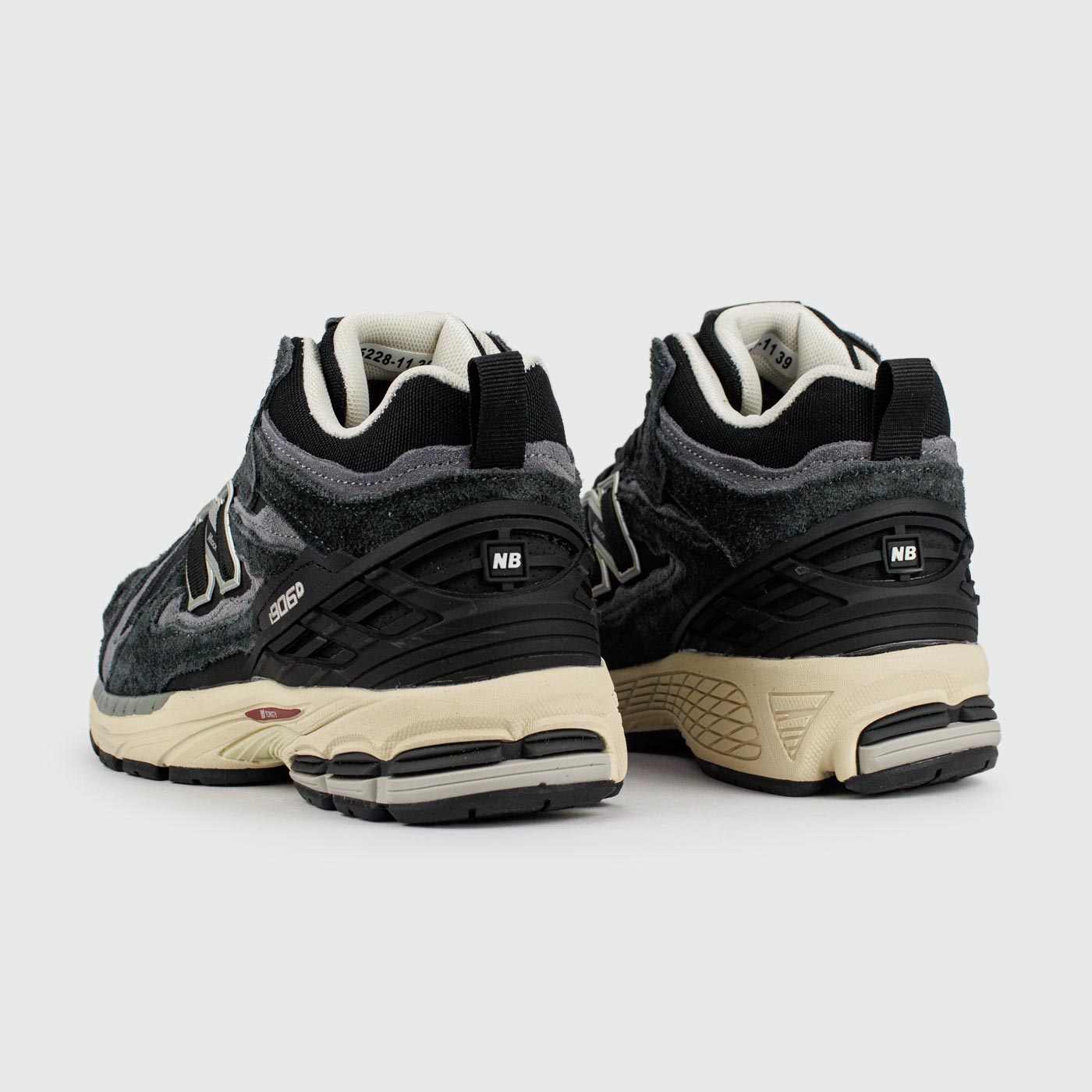 Кроссовки New Balance 1906D Mid Black Beige Wmns Suede with Fur Кроссовки New Balance 1906D Mid Black Beige Wmns Suede with Fur