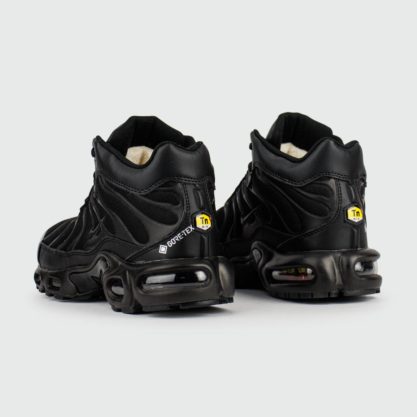 Кроссовки Nike Air Max Plus Tn Mid Black Wmns with Fur