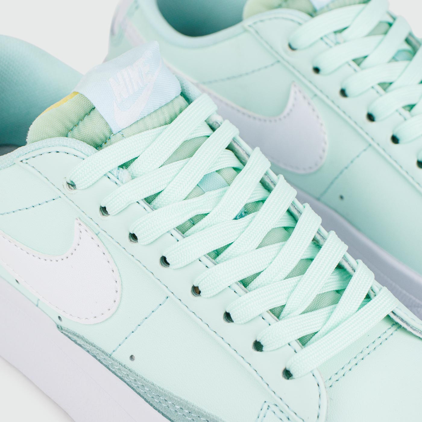 Кроссовки Nike Blazer Low 77 Mint / White Wmns