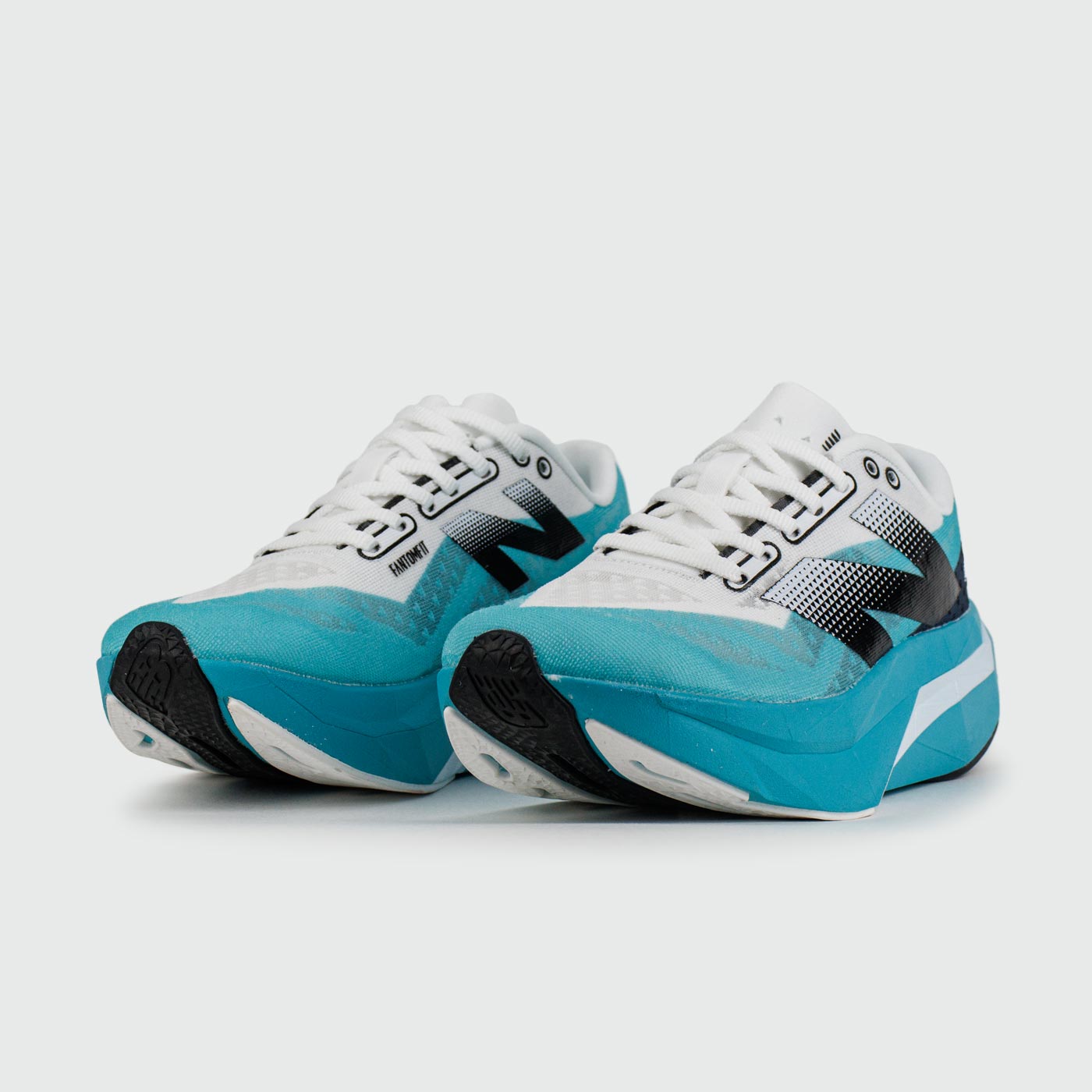 Кросовки New Balance Fuelcell Rebel V4 White Blue Wmns Кросовки New Balance Fuelcell Rebel V4 White Blue Wmns