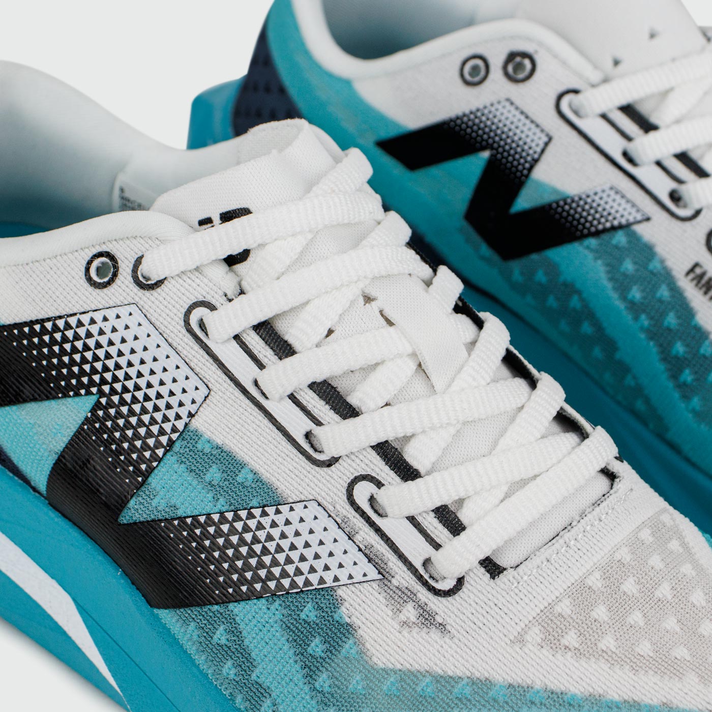 Кросовки New Balance Fuelcell Rebel V4 White Blue Wmns Кросовки New Balance Fuelcell Rebel V4 White Blue Wmns