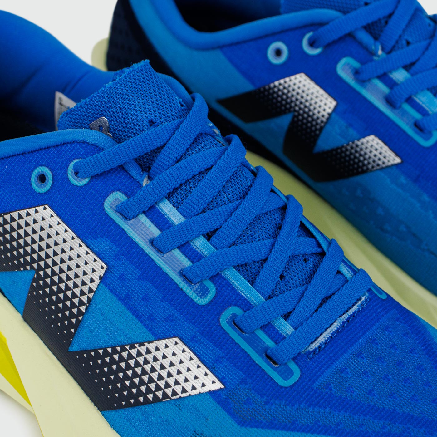 Кросовки New Balance Fuelcell Rebel V4 Blue Yellow Кросовки New Balance Fuelcell Rebel V4 Blue Yellow