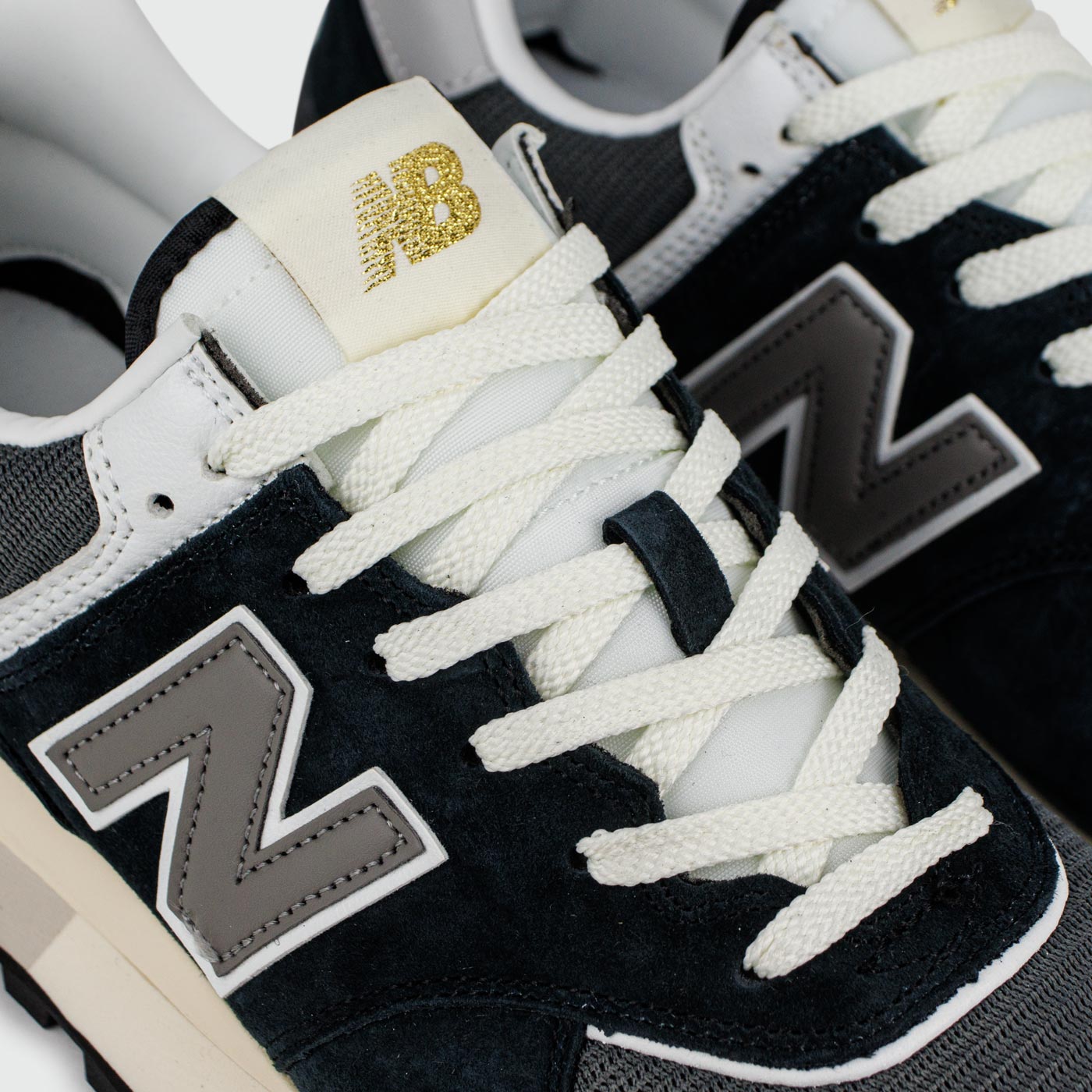 Кроссовки New Balance 574 Legacy Black-Light / White Кроссовки New Balance 574 Legacy Black-Light / White