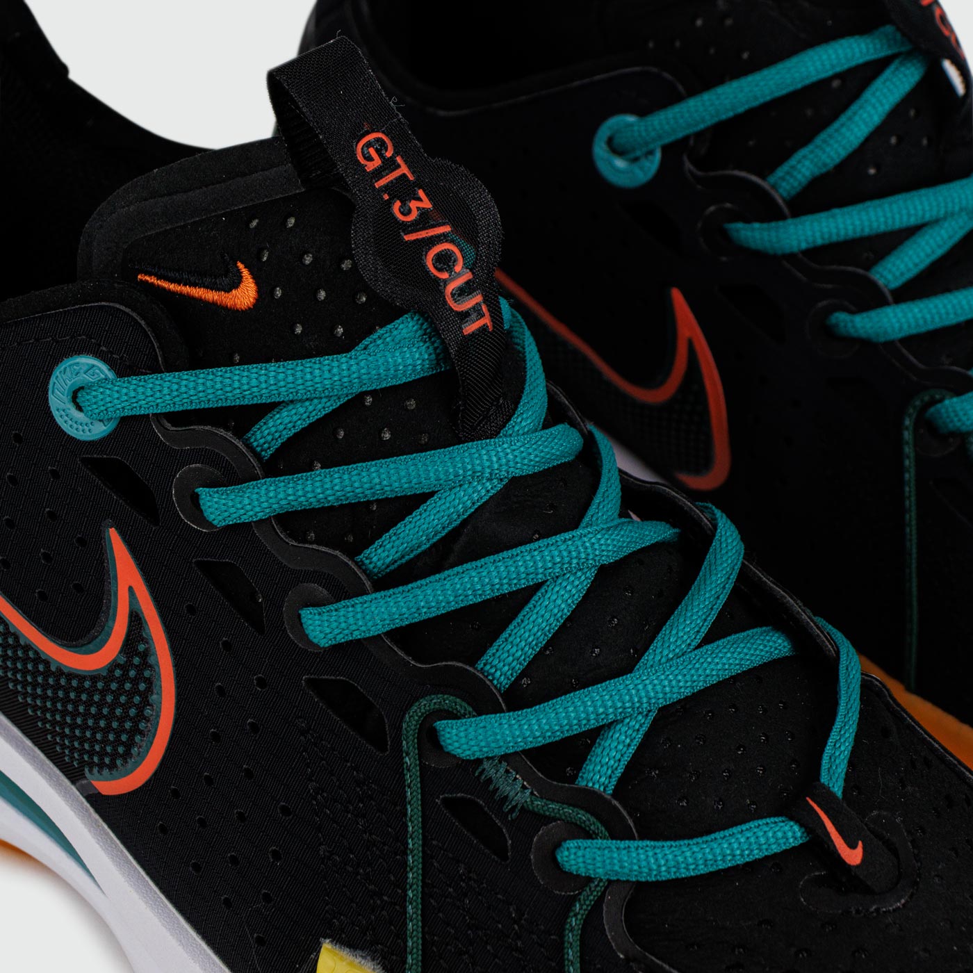 Кроссовки Nike Air Zoom G.T. Cut 3 Black White / Gum