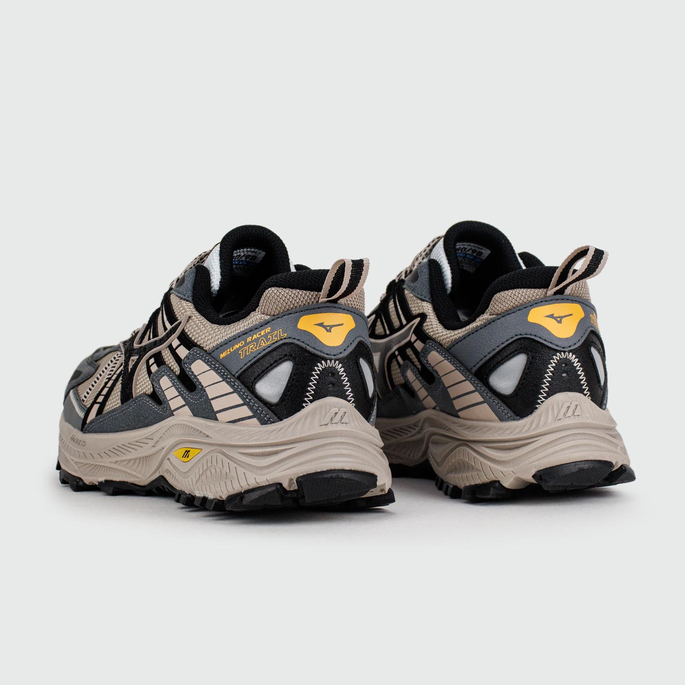Кроссовки Mizuno Racer Trail Beige Grey