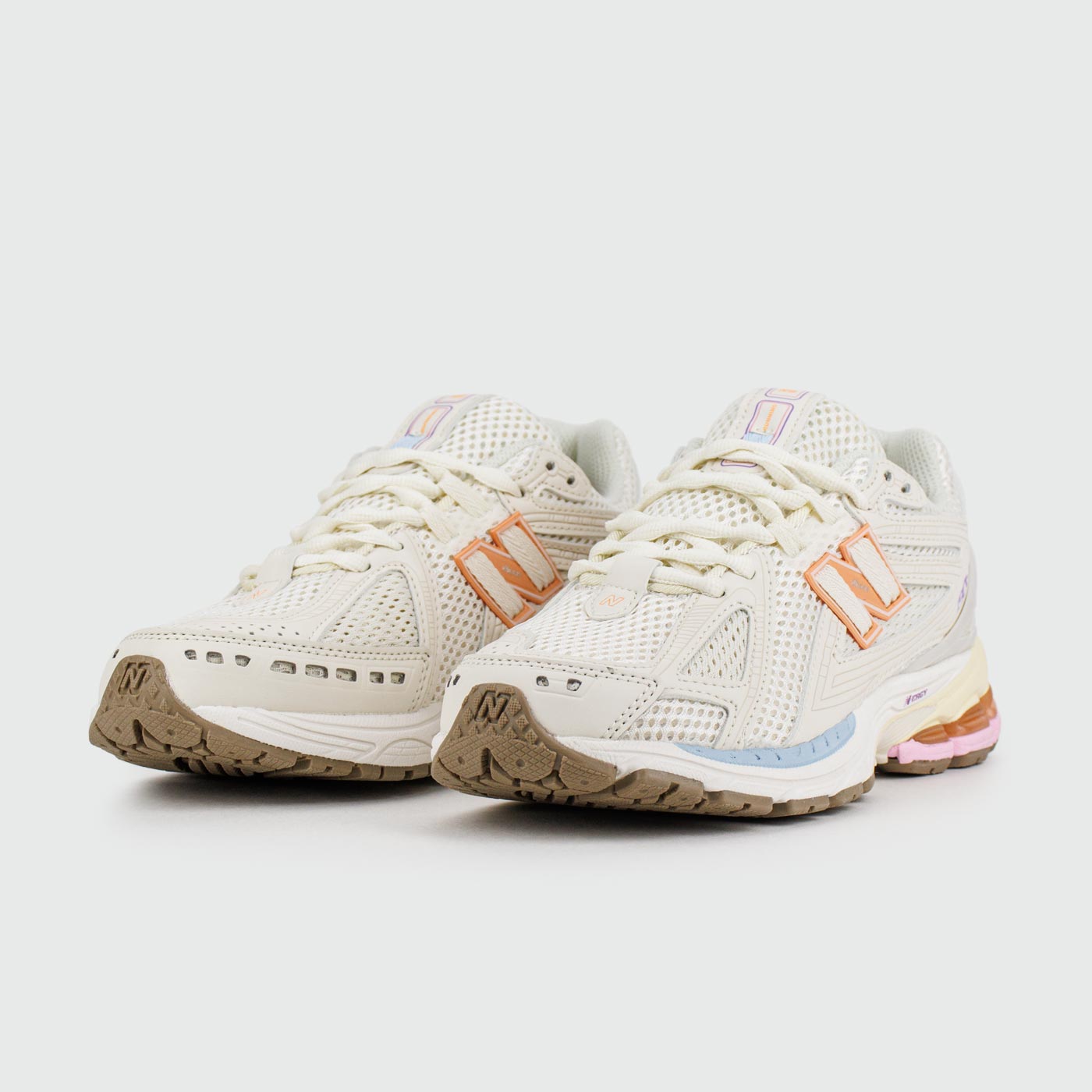 Кроссовки New Balance 1906R Light Grey Wmns Кроссовки New Balance 1906R Light Grey Wmns