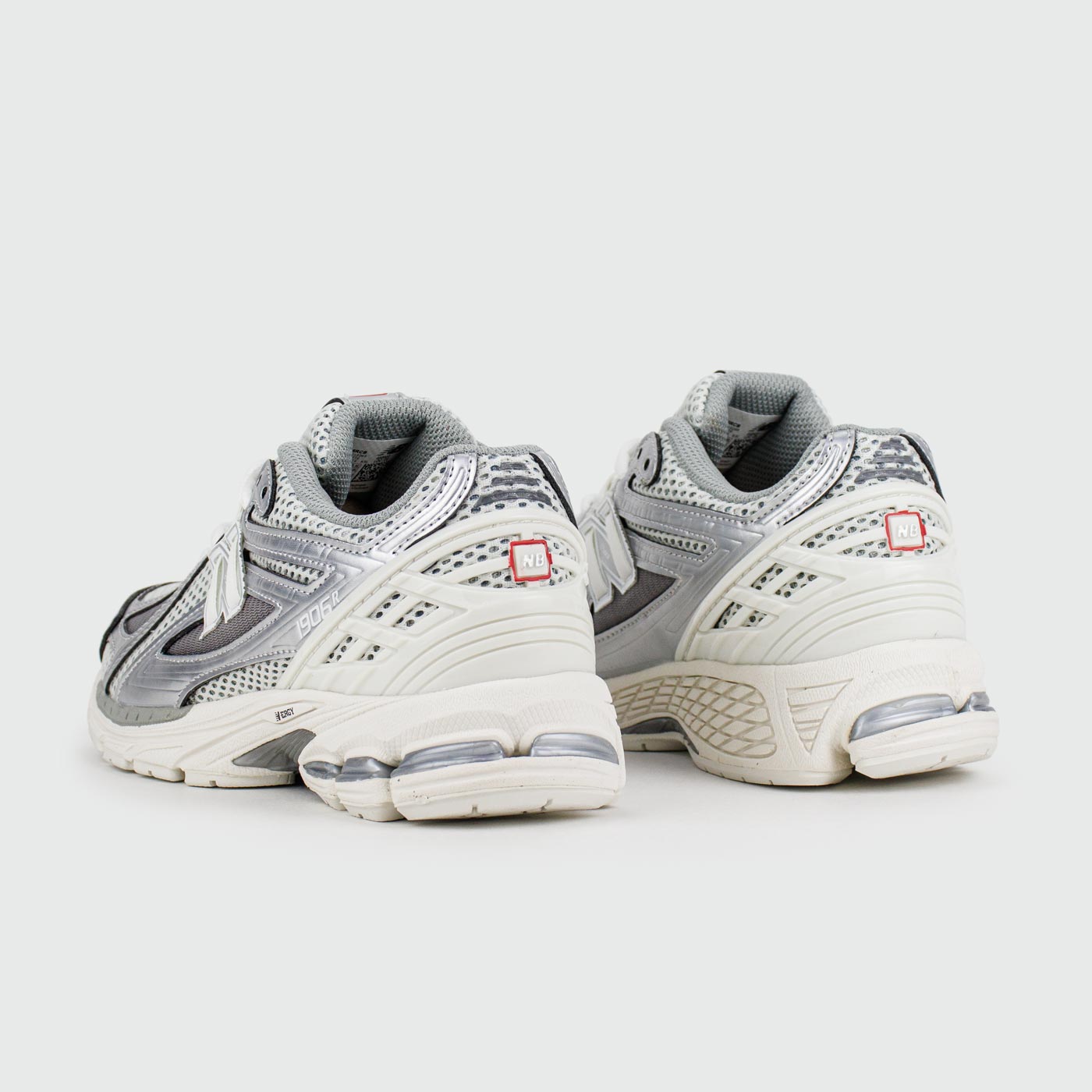 Кроссовки New Balance 1906R Silver Wmns Кроссовки New Balance 1906R Silver Wmns