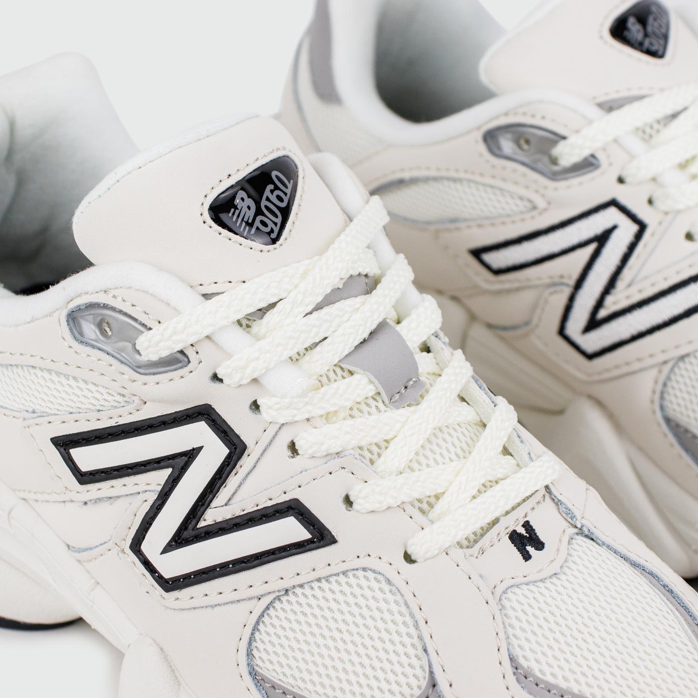 Кроссовки New Balance 9060 White Wmns
