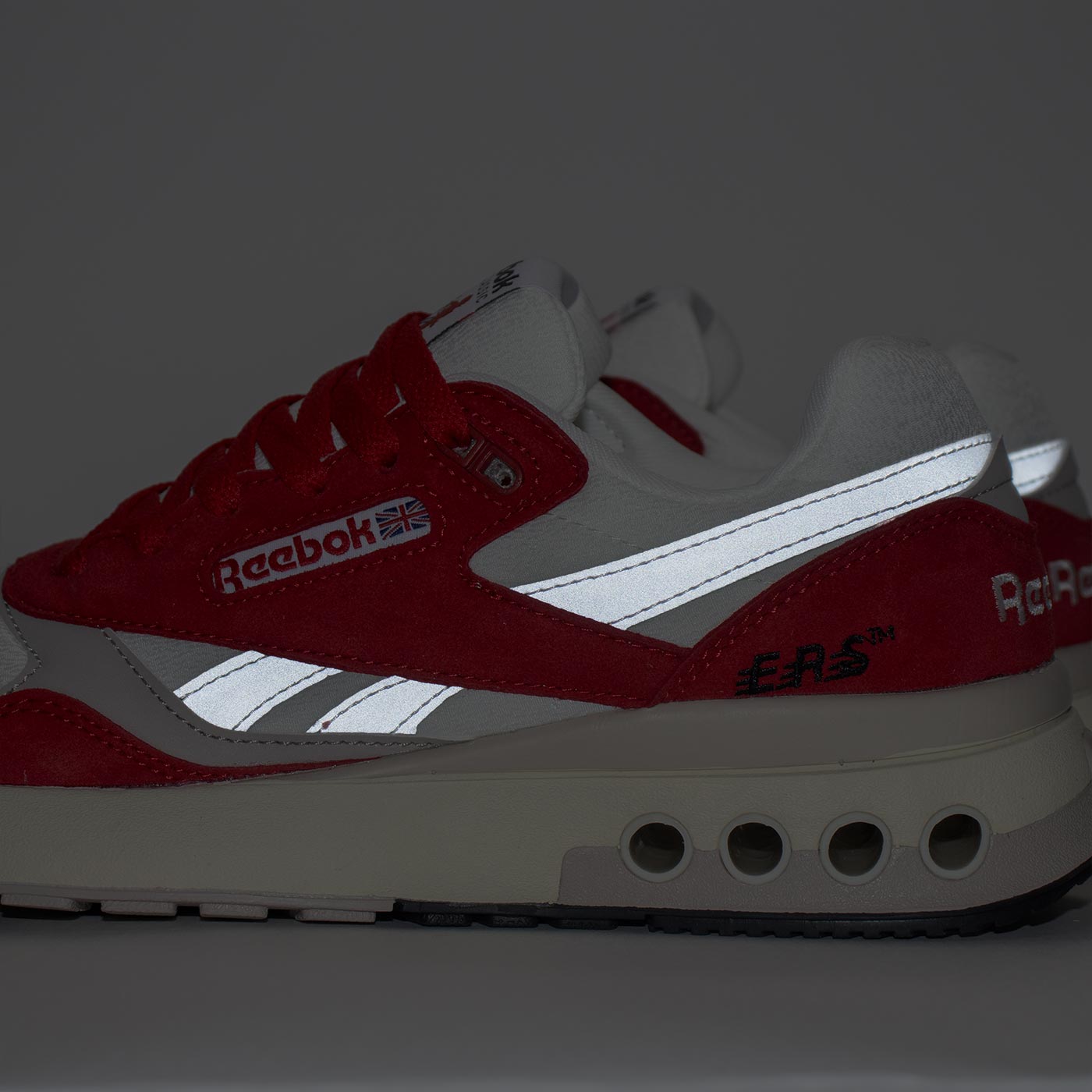 Кроссовки Reebok ERS WORLD Red