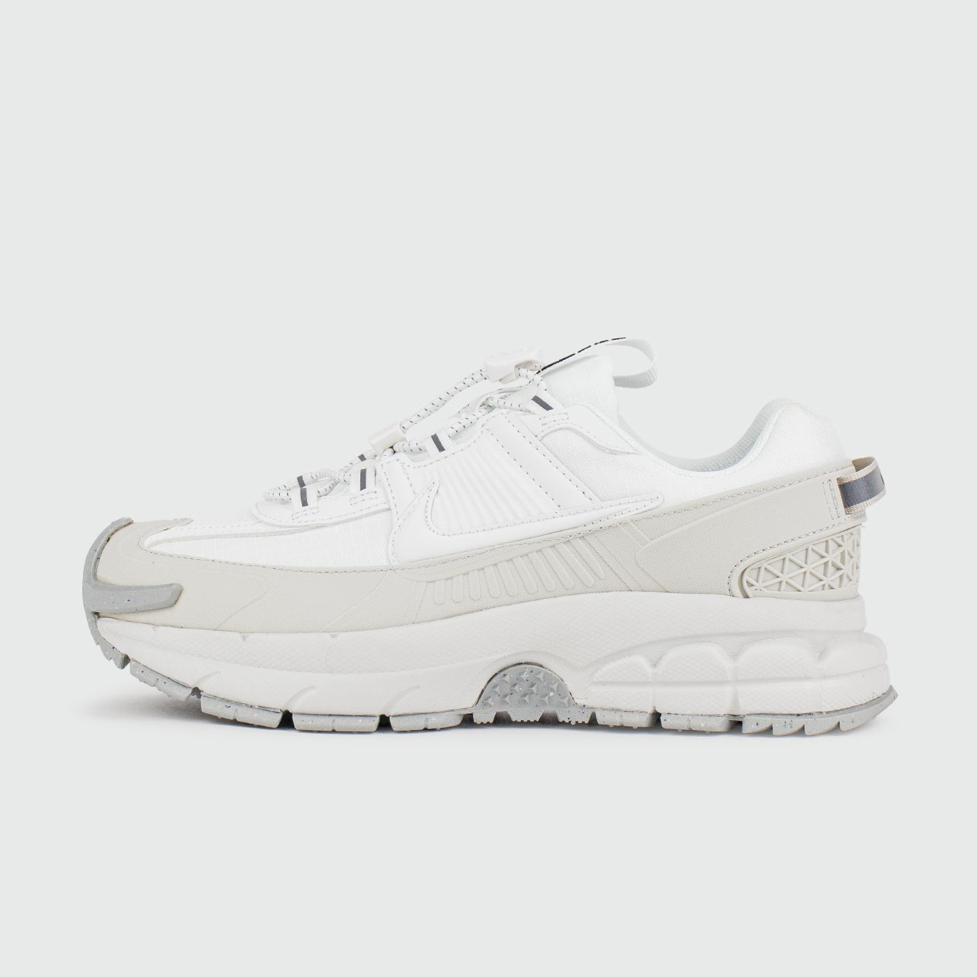 Кроссовки Nike Zoom Vomero 5 Roam White Wmns Кроссовки Nike Zoom Vomero 5 Roam White Wmns