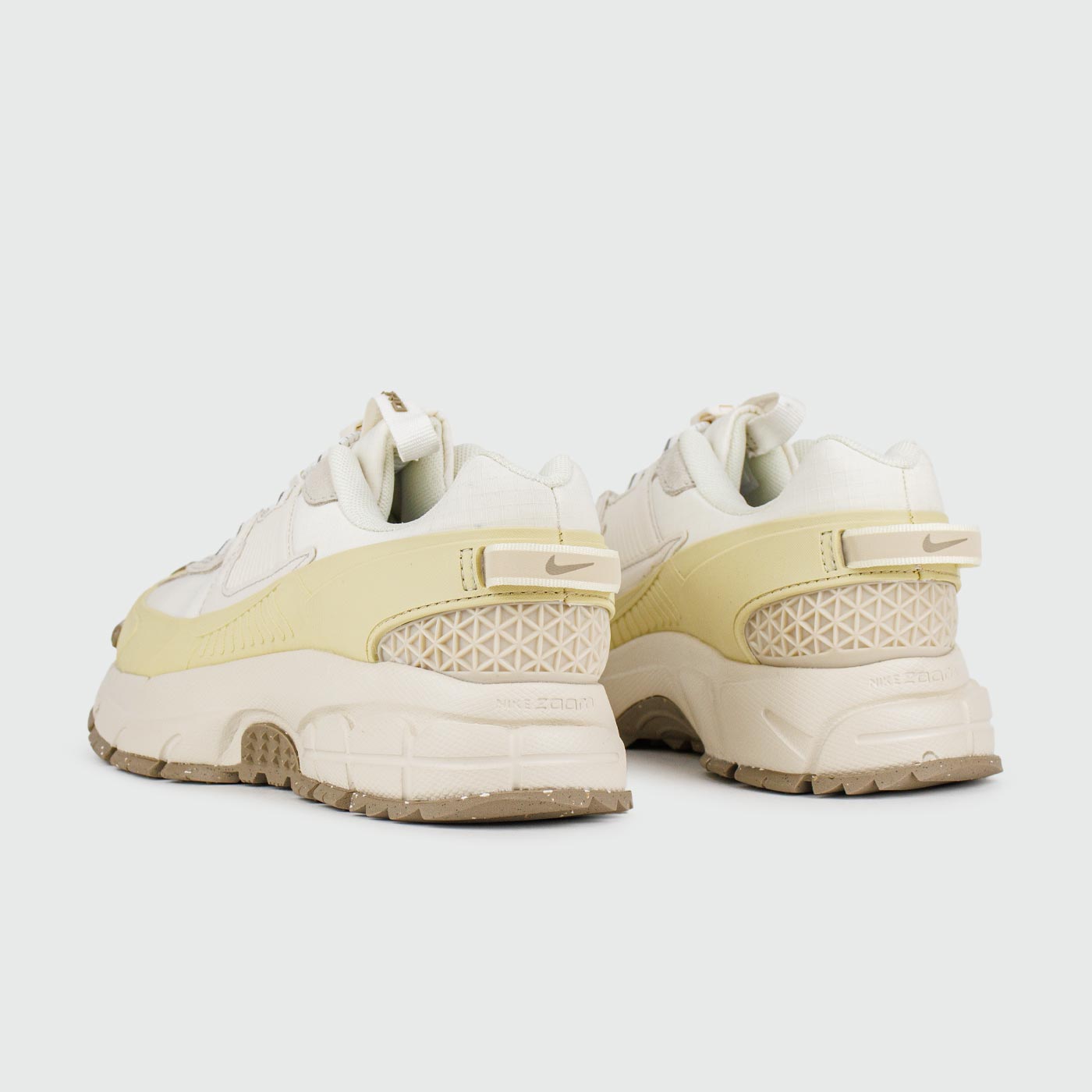 Кроссовки Nike Zoom Vomero 5 Roam Beige Wmns