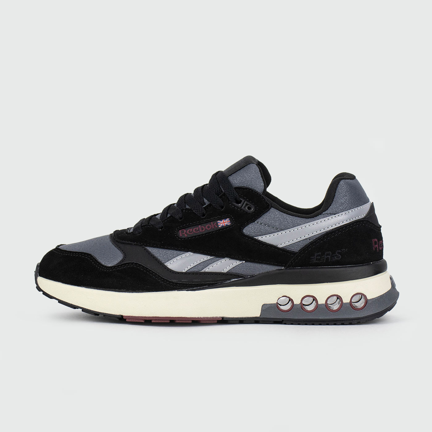 Кроссовки Reebok ERS WORLD Black White Кроссовки Reebok ERS WORLD Black White