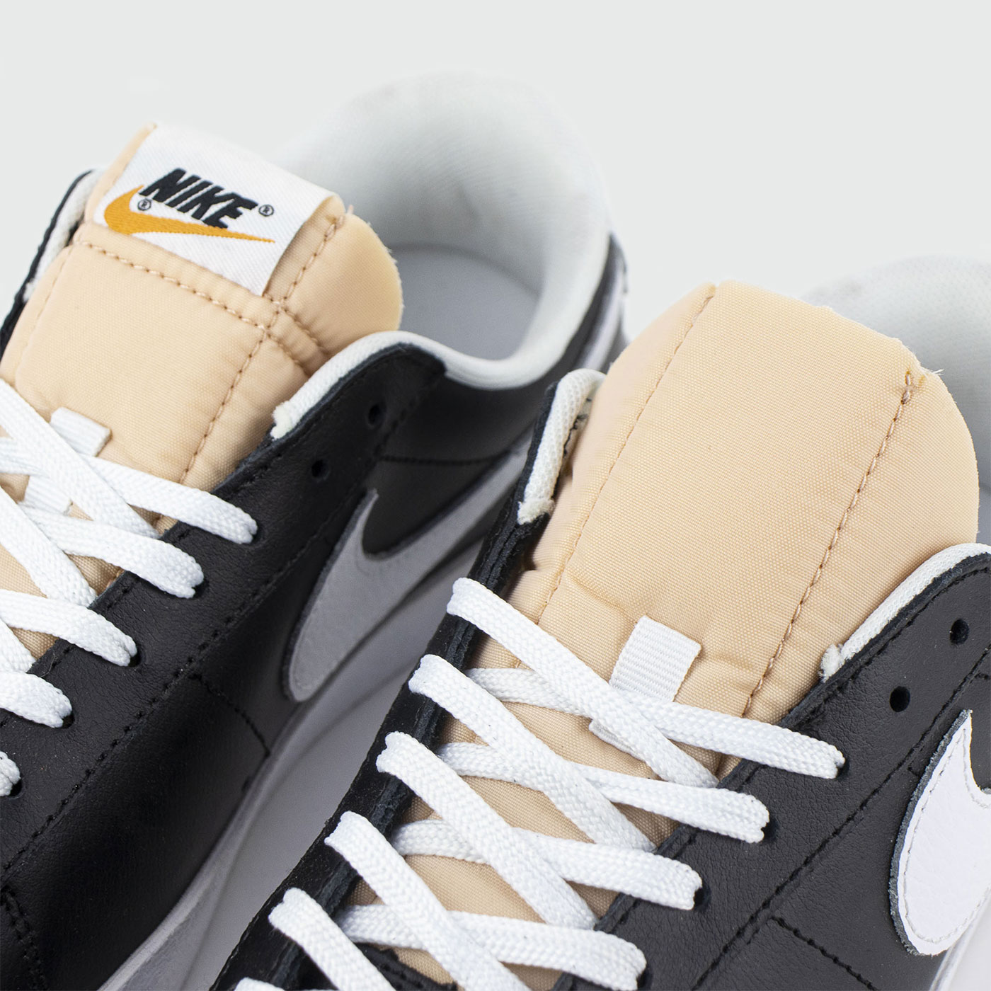 Кроссовки Nike Blazer Low 77 Leather Black / White Кроссовки Nike Blazer Low 77 Leather Black / White