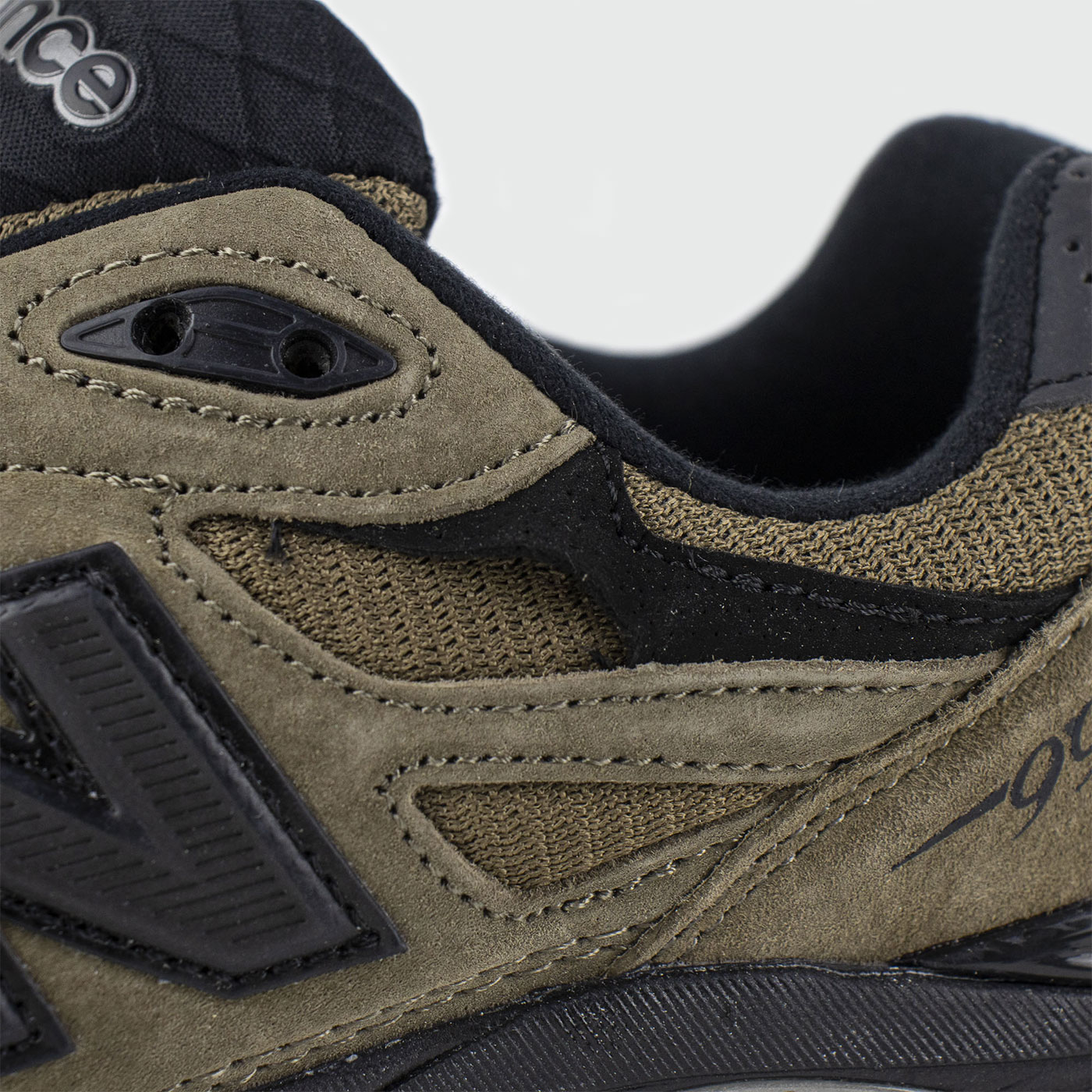Кроссовки New Balance 990 v3 JJJJound Brown / Black Кроссовки New Balance 990 v3 JJJJound Brown / Black