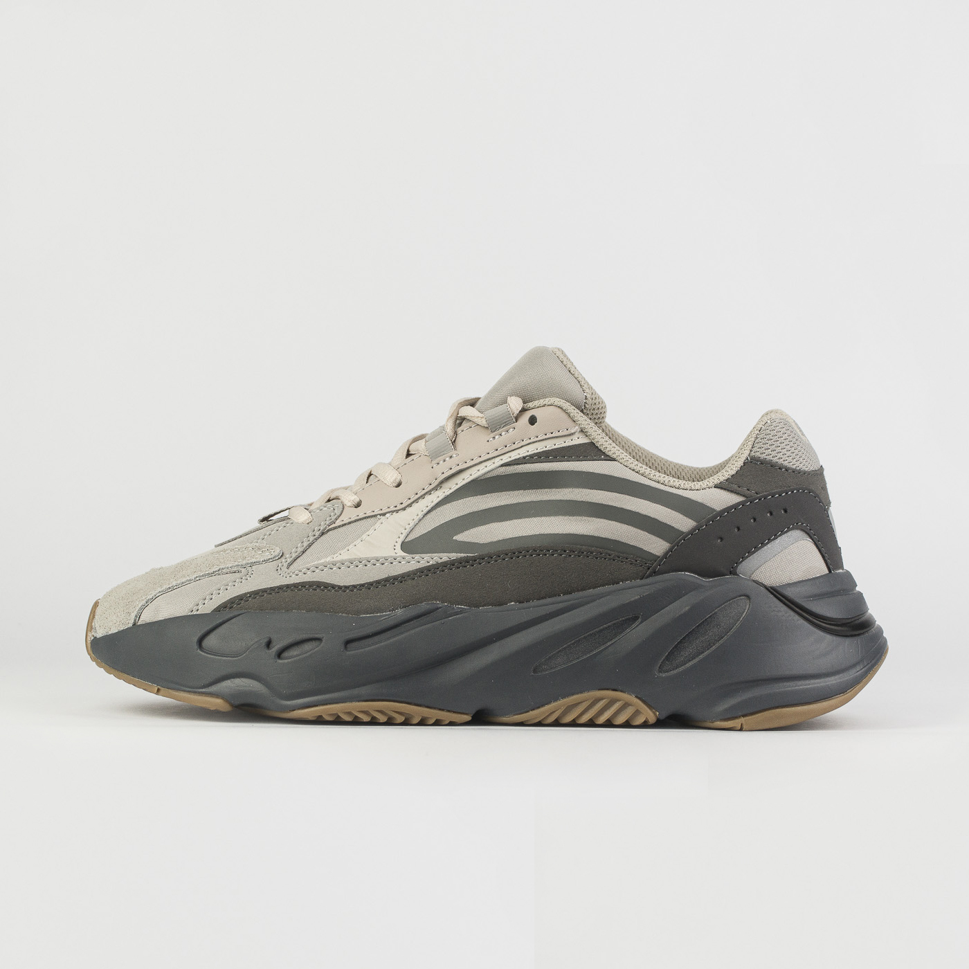 Кроссовки Adidas Yeezy Boost 700 v2 Tephra