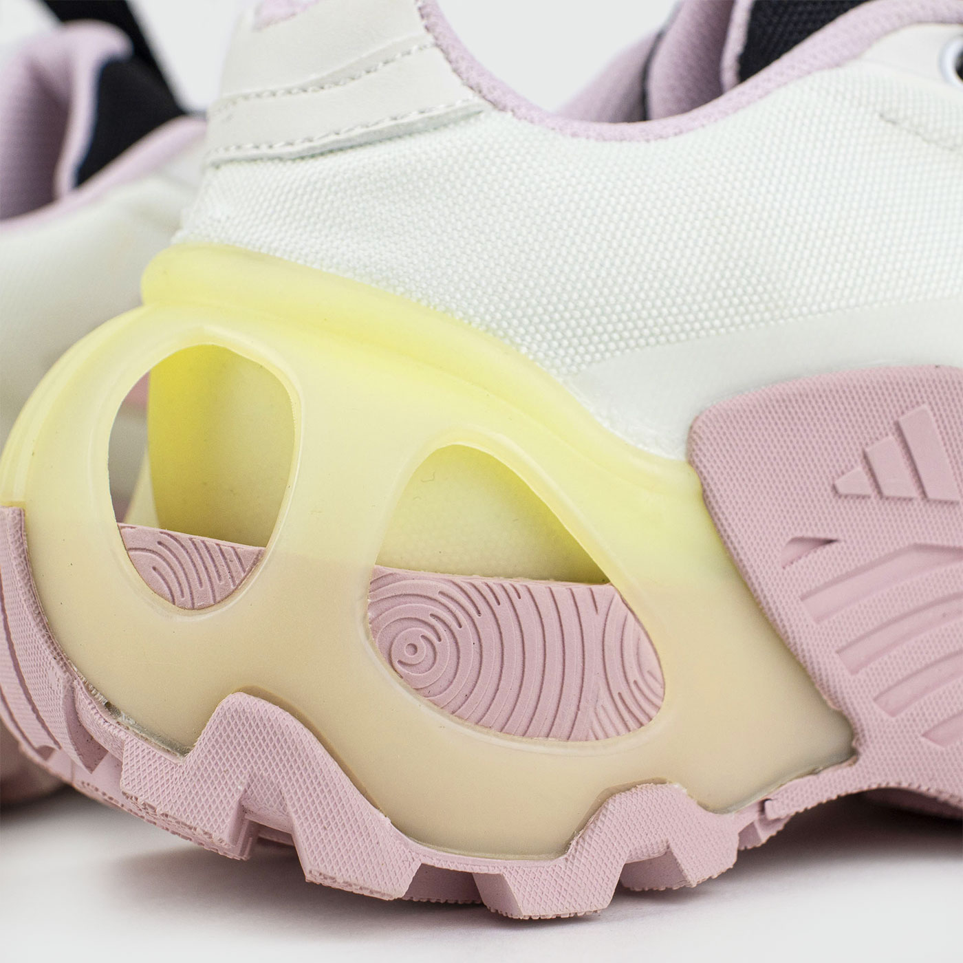 Кроссовки Adidas Edge Runner White Pink Wmns