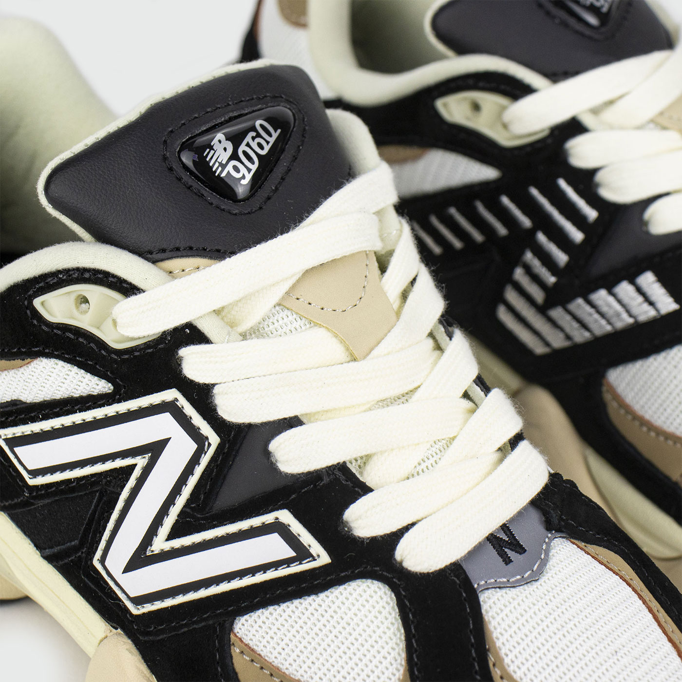 Кроссовки New Balance 9060 Black Beige