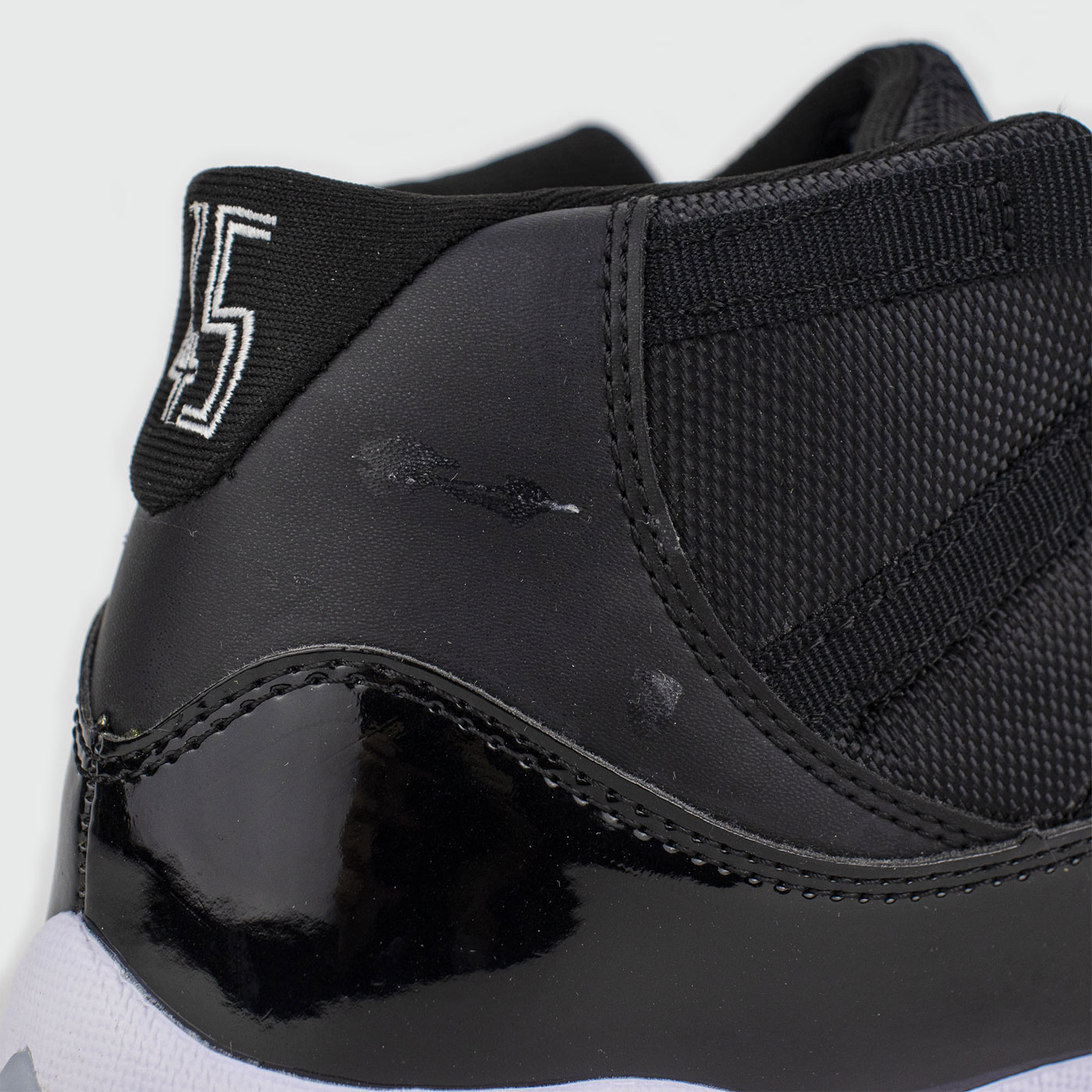 Кроссовки Nike Air Jordan 11 Space Jam